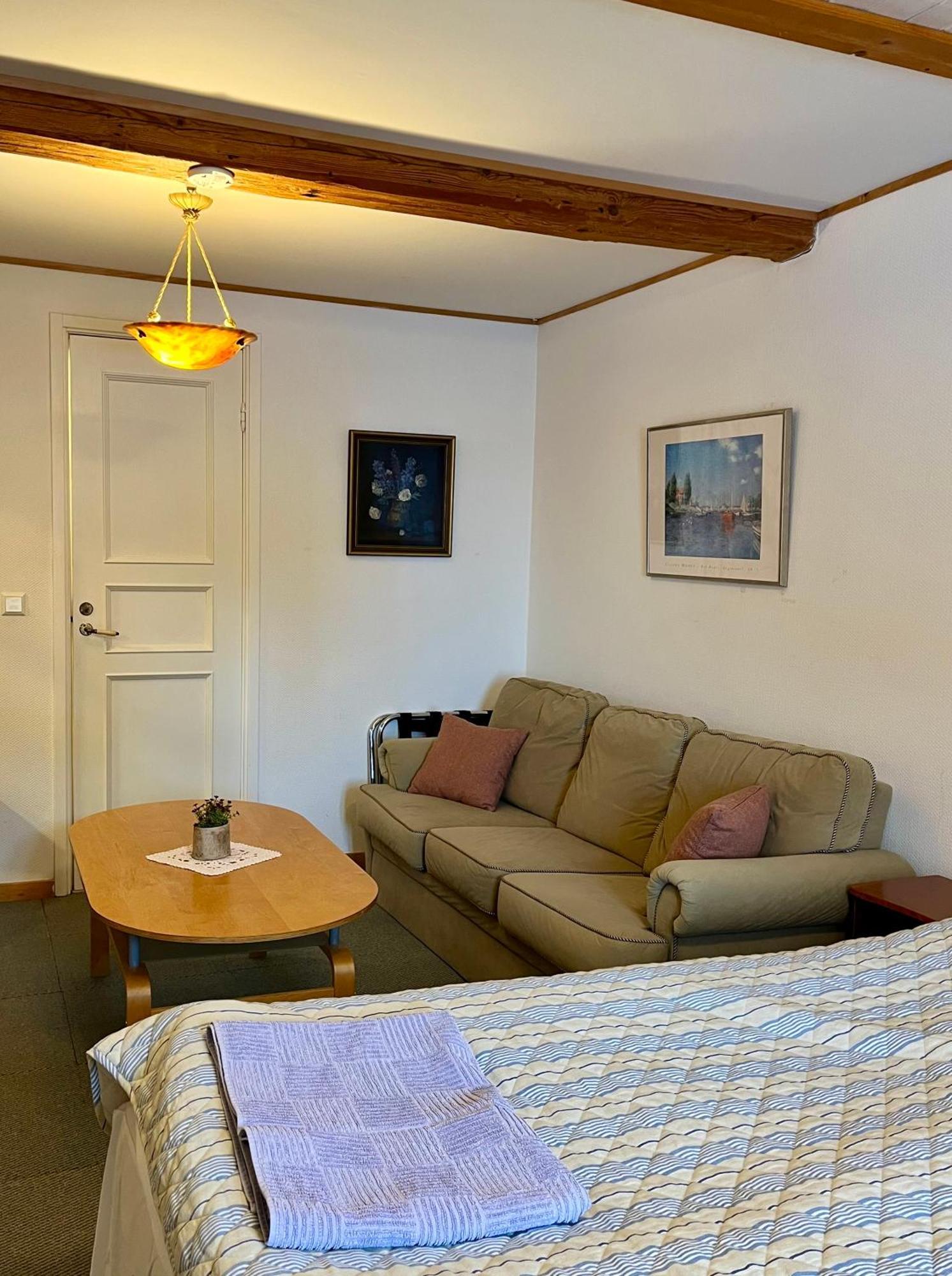 B&B Stroeprodukter Эслёв Экстерьер фото
